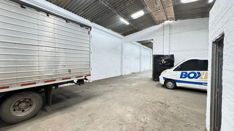 Bodega en arriendo en San Vicente, Cali, 500 m² · foto 8 de 24