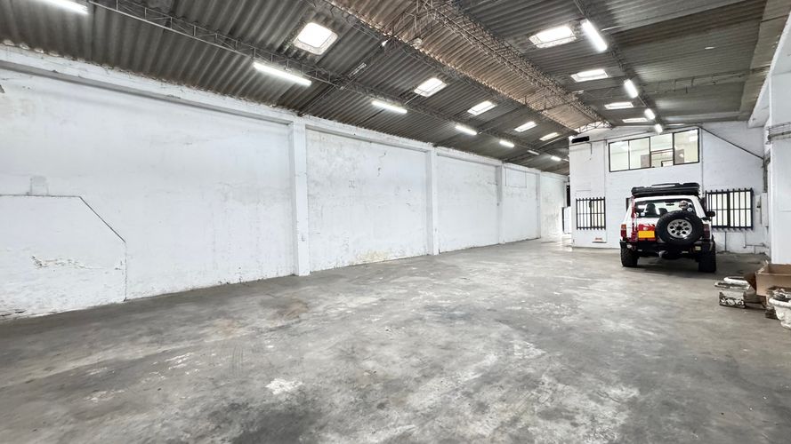 Bodega en arriendo en San Vicente, Cali, 500 m² · foto 14 de 24