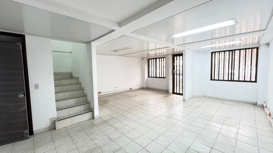 Bodega en arriendo en San Vicente, Cali, 500 m² · foto 17 de 24