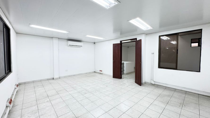 Bodega en arriendo en San Vicente, Cali, 500 m² · foto 19 de 24