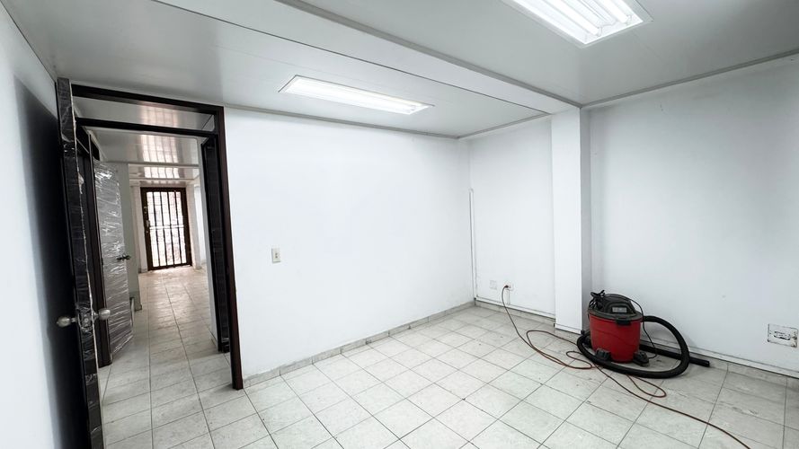 Bodega en arriendo en San Vicente, Cali, 500 m² · foto 21 de 24