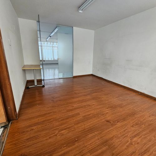 Casa en venta en Quinta Paredes, Bogotá · foto 7 de 24