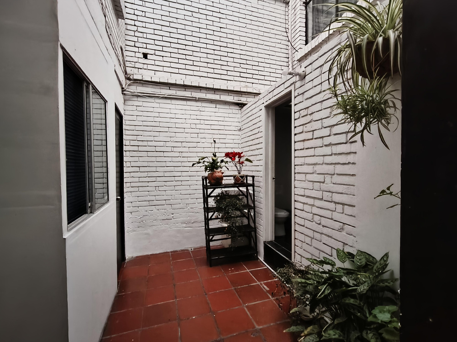 Casa en venta en Quinta Paredes, Bogotá · foto 9 de 24
