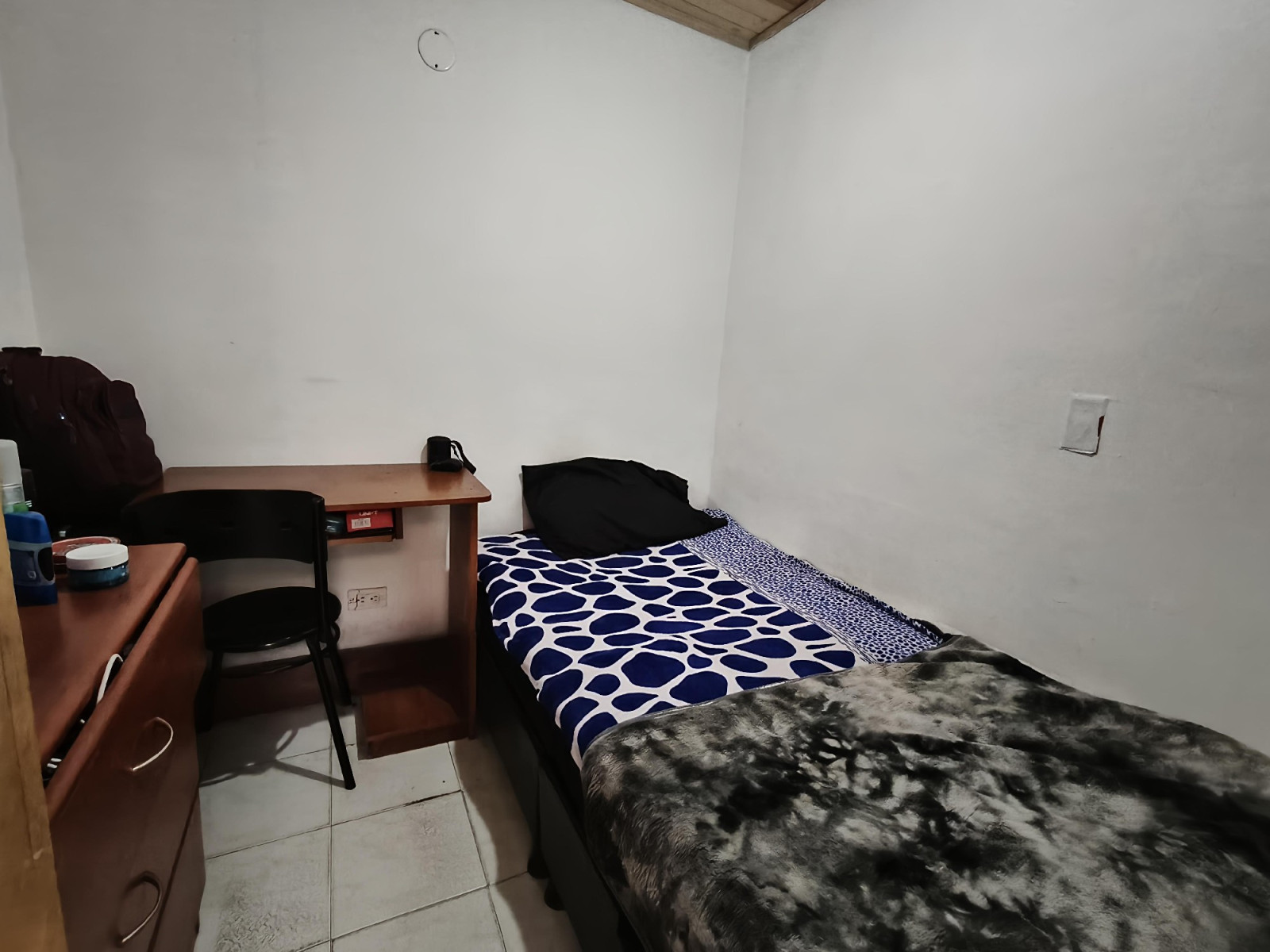 Casa en venta en Quinta Paredes, Bogotá · foto 16 de 24