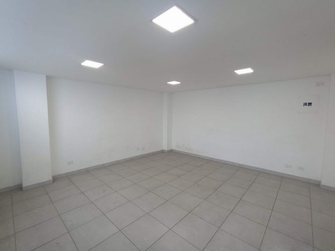 Oficina en arriendo en San Nicolas, Cali, 140 m² · foto 16 de 24