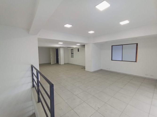 Oficina en arriendo en San Nicolas, Cali, 140 m² · foto 20 de 24