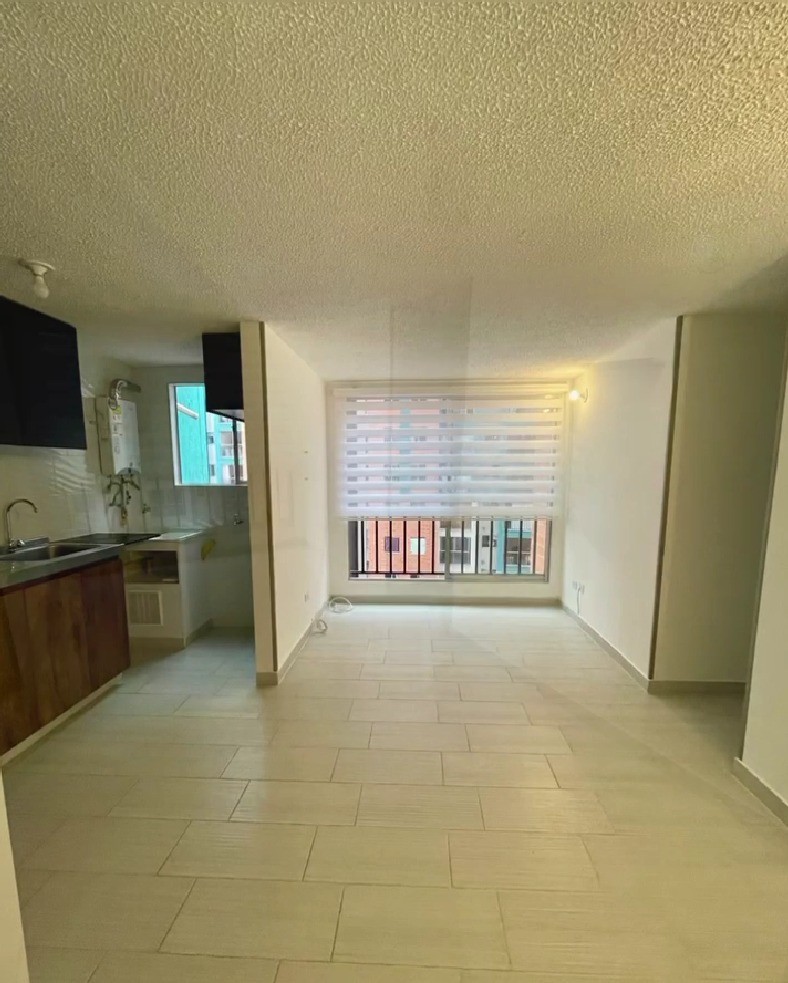 Apartamento en venta en Fontanar Del Río, Bogotá · foto 2 de 19