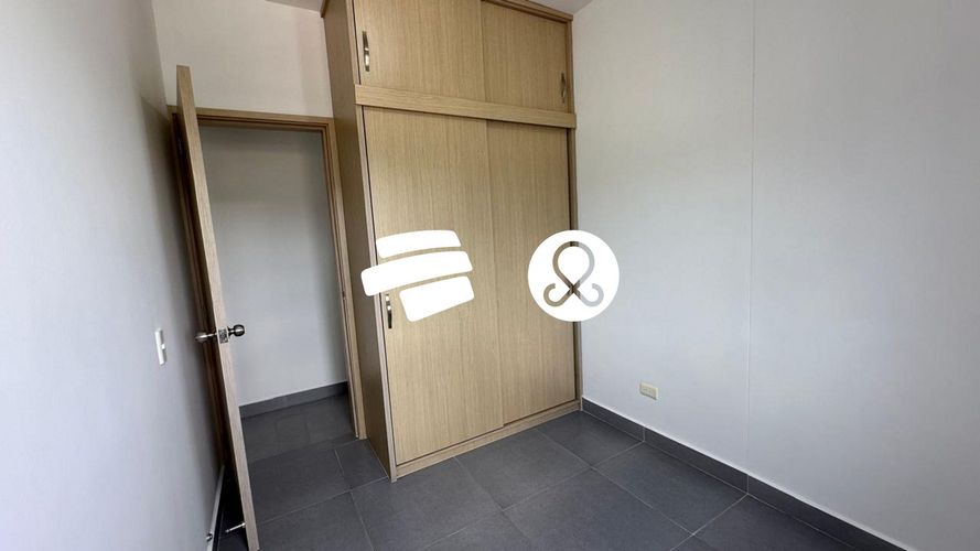 Apartamento de 3 alcobas en venta en La Navarra, Bello, 63 m² · foto 7 de 10