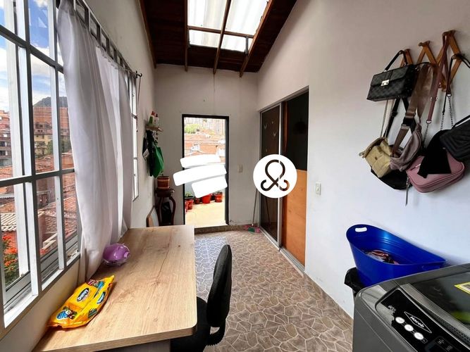Apartamento de 3 alcobas en venta en Barrio Nuevo, Bello, 102 m² · foto 2 de 15