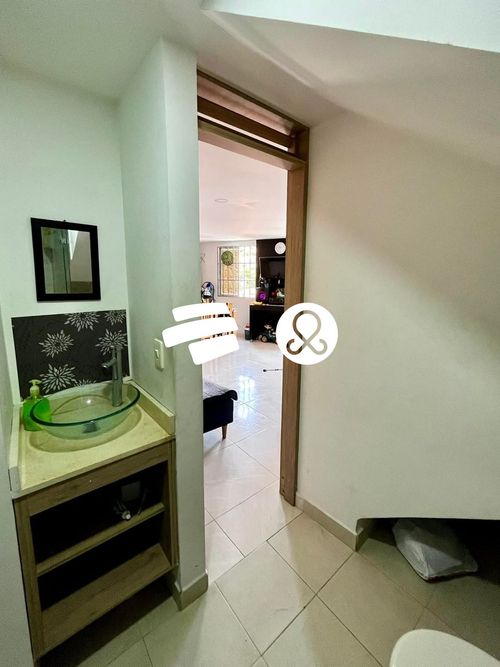 Apartamento de 3 alcobas en venta en Barrio Nuevo, Bello, 102 m² · foto 4 de 15