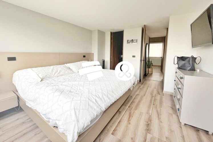 Apartamento de 5 alcobas en venta en Las Lomas, Medellín, 191 m² · foto 11 de 14