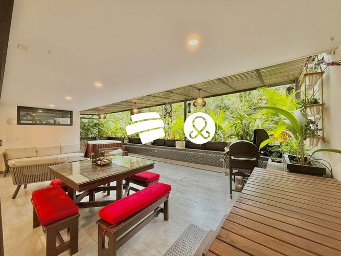 Apartamento de 3 alcobas en venta en La Florida, Medellín, 239 m² · foto 4 de 13