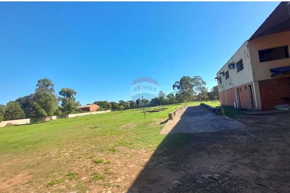 VENDO INMUEBLE ALTAMENTE COMERCIAL, Laurelty Luque — foto 2