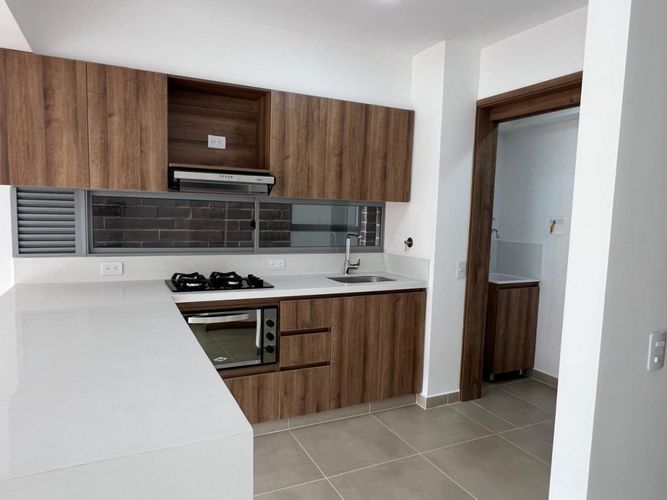 Apartaestudio en venta en Monteazul, Sabaneta, 50 m² · foto 2 de 13
