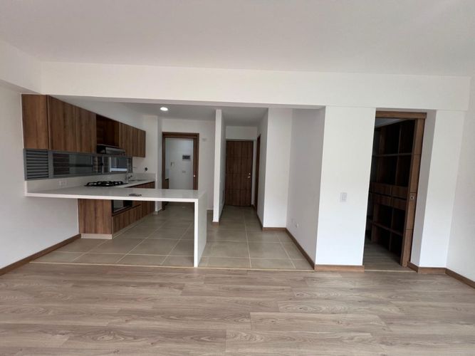 Apartaestudio en venta en Monteazul, Sabaneta, 50 m² · foto 5 de 13