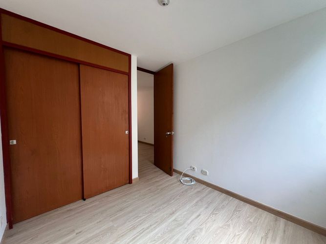 Apartamento de 3 alcobas en arriendo en Camino Verde, Envigado, 80 m² · foto 9 de 17