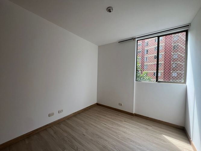 Apartamento de 3 alcobas en arriendo en Camino Verde, Envigado, 80 m² · foto 11 de 17