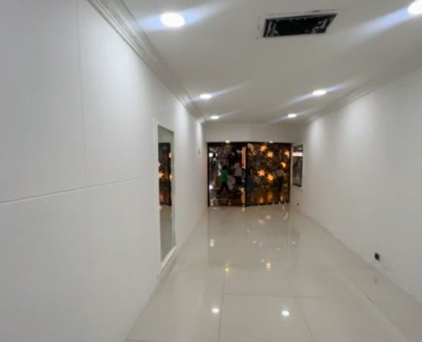 Local en arriendo en El Poblado, Medellín, 47 m² · foto 2 de 8