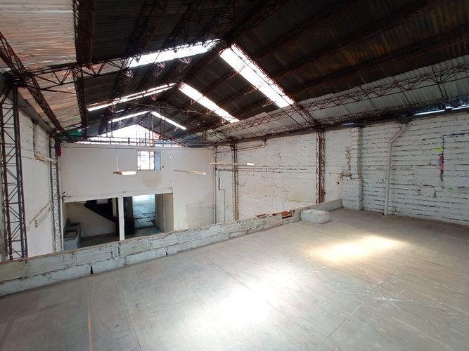 Bodega en arriendo en Buenos Aires, Medellín, 400 m² · foto 10 de 14