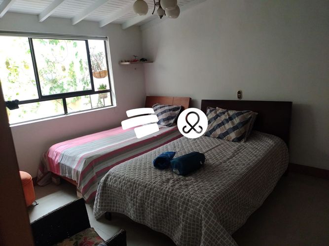 Casa de 3 alcobas en venta en Estadio, Medellín, 142 m² · foto 9 de 12