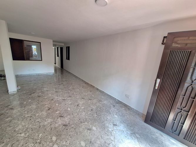 Casa de 3 alcobas en venta en Belén San Bernardo, Medellín, 111 m² · foto 3 de 11