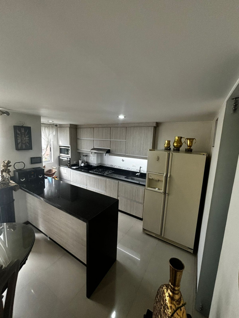 Apartamento en venta en Laureles, Medellín 2