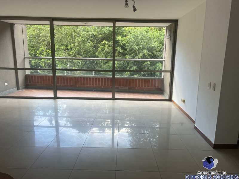 Apartamento en arriendo en San Lucas, Medellín · foto 12 de 13