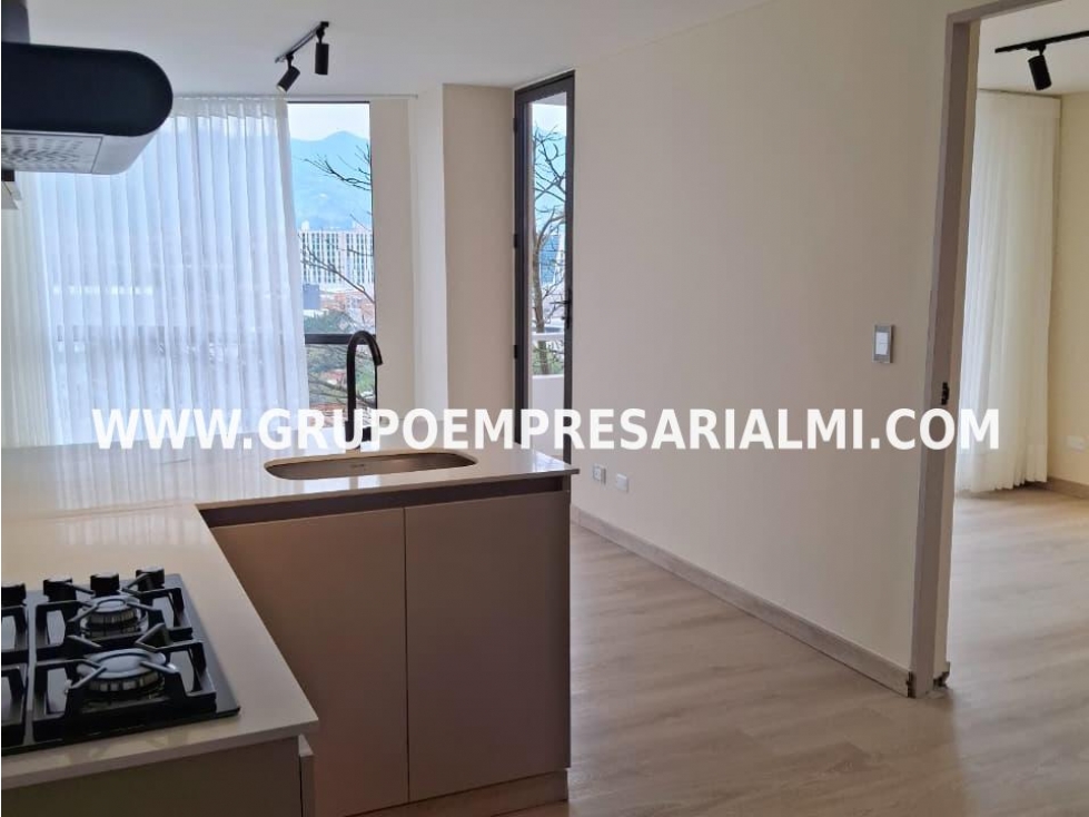 Apartaestudio en venta en El Poblado, Medellín 3