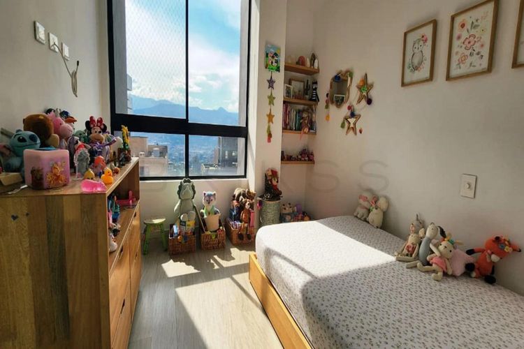 Apartamento de 2 alcobas en venta en Las Lomas, Medellín, 135 m² · foto 9 de 11