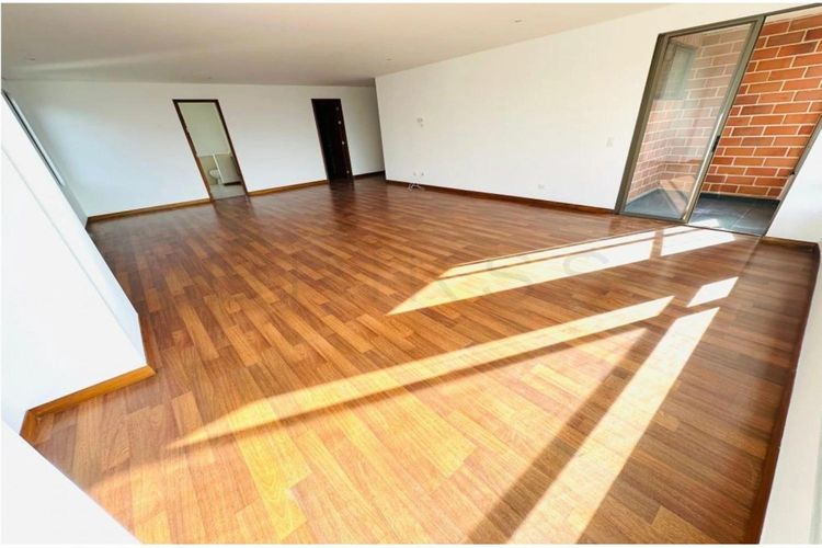 Apartamento de 4 alcobas en venta en San Lucas, Medellín, 403 m² · foto 12 de 24
