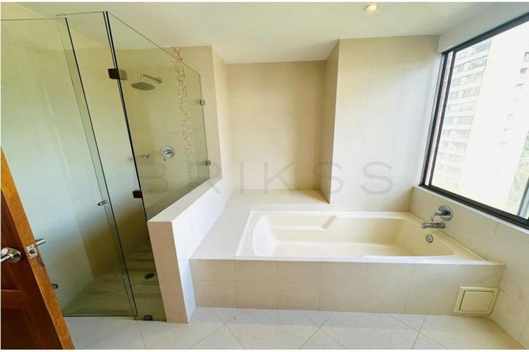 Apartamento de 4 alcobas en venta en San Lucas, Medellín, 403 m² · foto 16 de 24