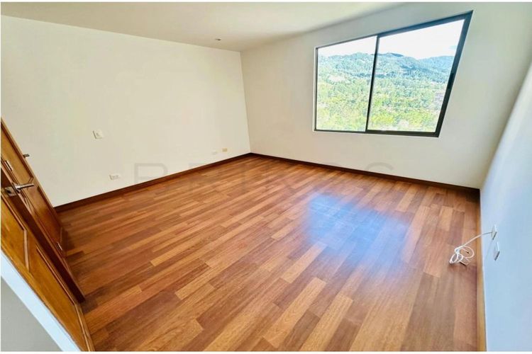 Apartamento de 4 alcobas en venta en San Lucas, Medellín, 403 m² · foto 19 de 24