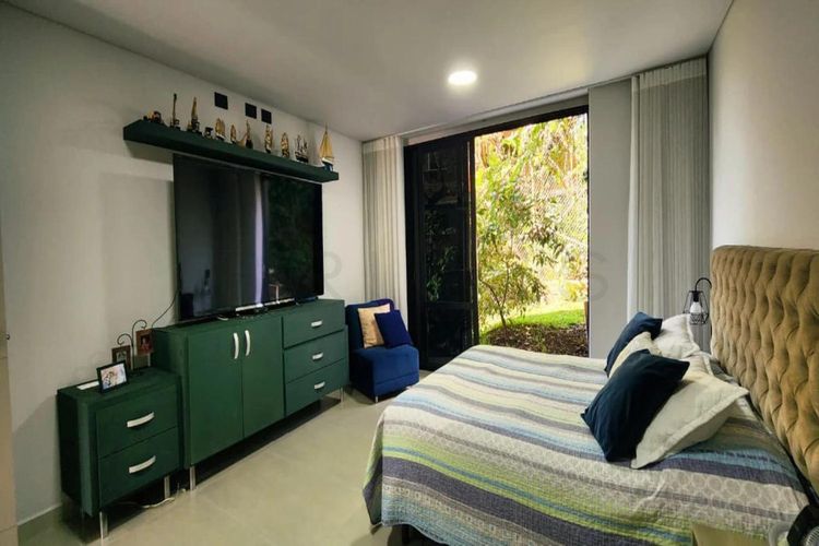 Apartamento de 3 alcobas en venta en El Tesoro, Medellín, 250 m² · foto 11 de 17