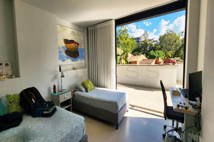 Apartamento de 3 alcobas en venta en El Tesoro, Medellín, 250 m² · foto 17 de 17