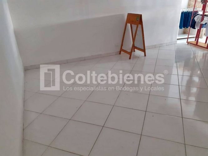 Local en arriendo en Colombia, Medellín, 90 m² · foto 9 de 11
