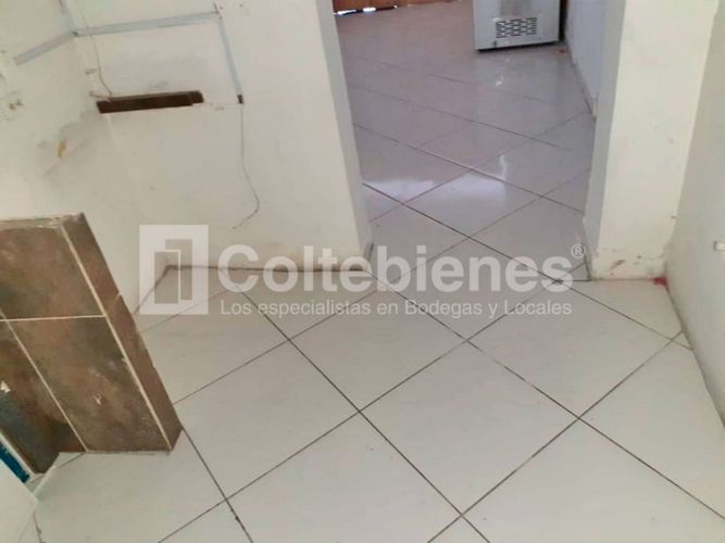 Local en arriendo en Colombia, Medellín, 90 m² · foto 10 de 11