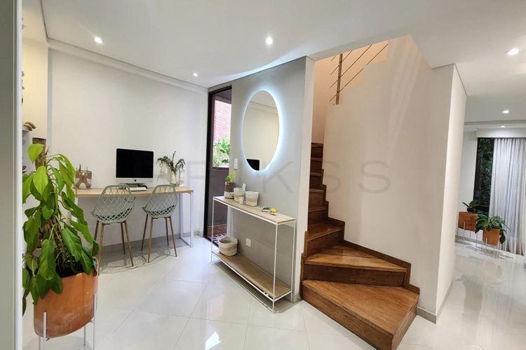 Apartamento de 3 alcobas en venta en Las Lomas, Medellín, 160 m² · foto 8 de 13