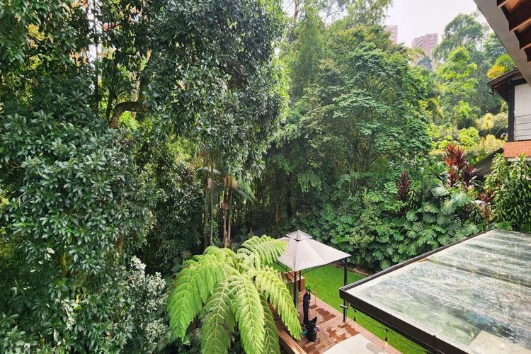 Casa de 3 alcobas en venta en Los Naranjos, Medellín, 446 m² · foto 12 de 18
