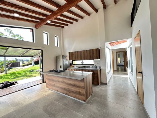 Finca en venta en Cristo Rey, El Carmen de Viboral, 240 m² · foto 3 de 24