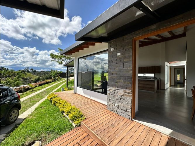 Finca en venta en Cristo Rey, El Carmen de Viboral, 240 m² · foto 8 de 24