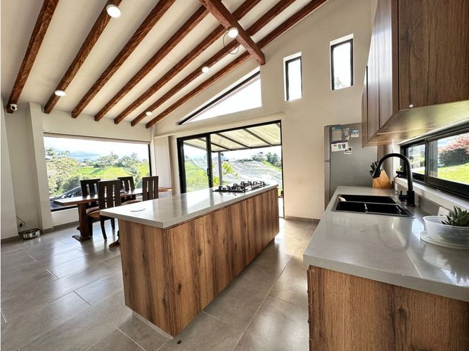 Finca en venta en Cristo Rey, El Carmen de Viboral, 240 m² · foto 10 de 24