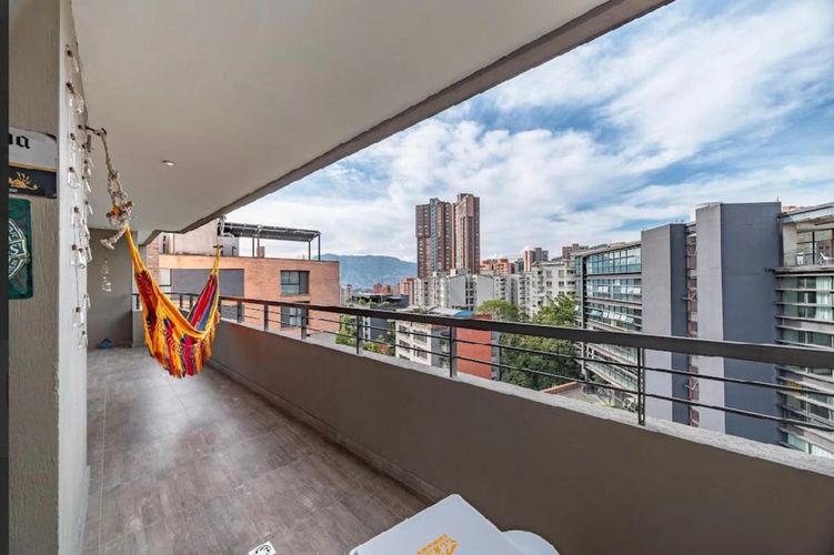 Apartamento de 2 alcobas en arriendo en La Florida, Medellín, 140 m² · foto 4 de 17