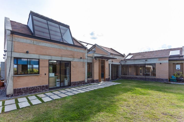 Casa de 3 alcobas en venta en La Ceja, 266 m² · foto 5 de 24