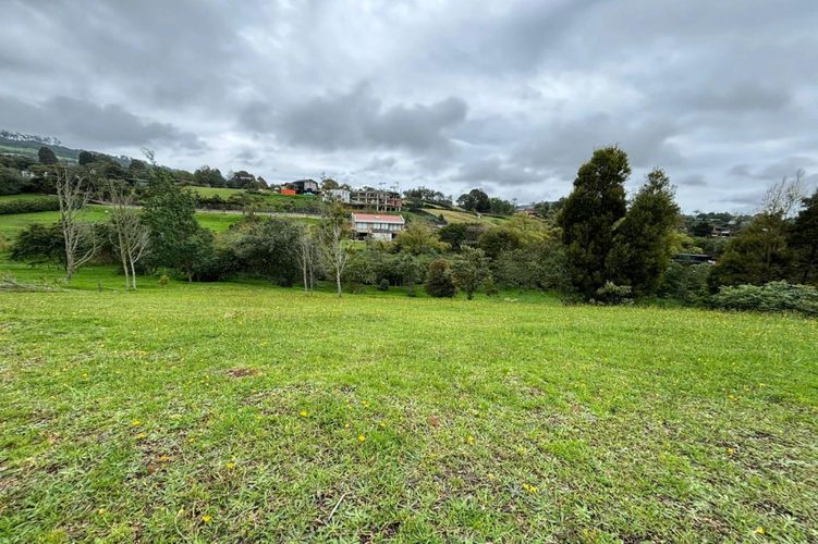 Lote en venta en Alcala, Envigado, 2780 m² · foto 2 de 12