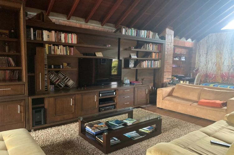 Casa de 3 alcobas en venta en El Retiro, 290 m² · foto 3 de 24