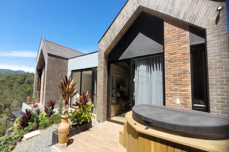 Casa de 3 alcobas en venta en Los Medios, El Retiro, 323 m² · foto 21 de 24