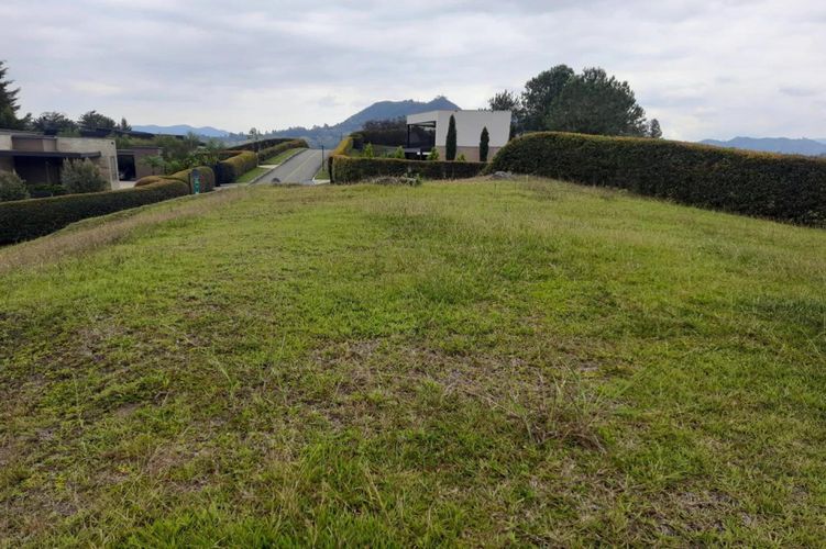 Lote en venta en Alcala, Envigado, 2892 m² · foto 5 de 6
