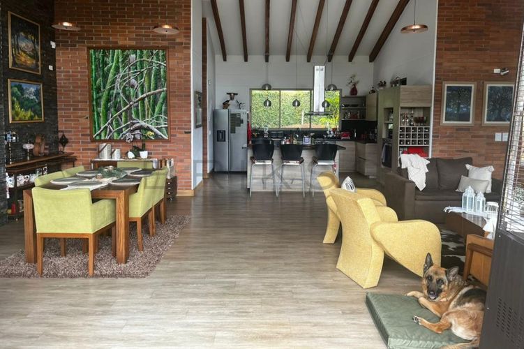 Casa de 4 alcobas en venta en El Carmen, El Retiro, 512 m² · foto 4 de 24