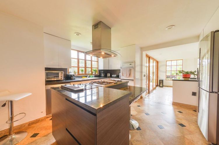 Casa de 4 alcobas en venta en La Inmaculada, Envigado, 370 m² · foto 7 de 24