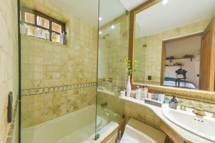 Casa de 4 alcobas en venta en La Inmaculada, Envigado, 370 m² · foto 18 de 24